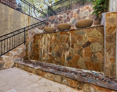 514 Mandalay Court - Photo Thumbnail 19