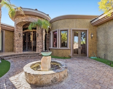 514 Mandalay Court - Photo Thumbnail 10