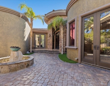 514 Mandalay Court - Photo Thumbnail 9