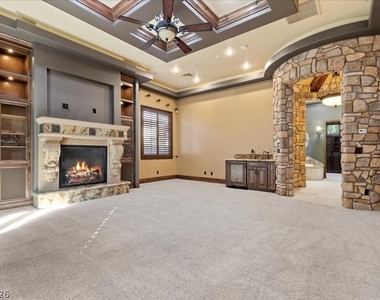 514 Mandalay Court - Photo Thumbnail 13