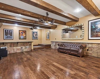 514 Mandalay Court - Photo Thumbnail 22
