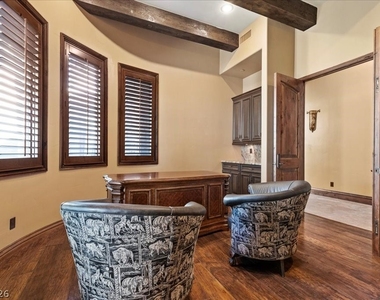 514 Mandalay Court - Photo Thumbnail 27