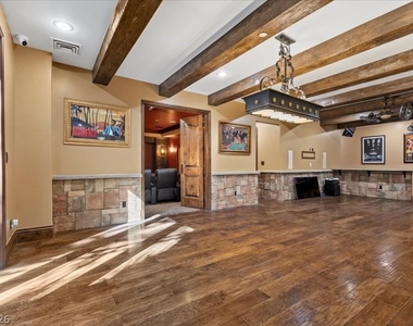 514 Mandalay Court - Photo Thumbnail 21