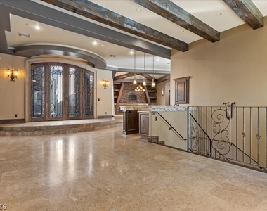514 Mandalay Court - Photo Thumbnail 14