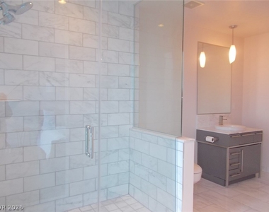 4471 Dean Martin Drive - Photo Thumbnail 19