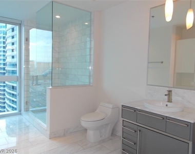 4471 Dean Martin Drive - Photo Thumbnail 16