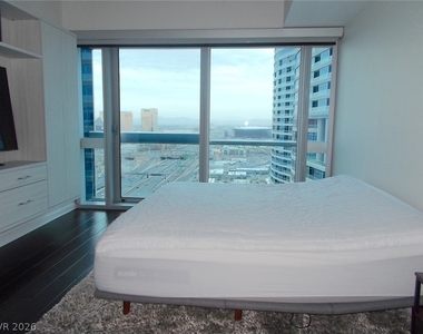 4471 Dean Martin Drive - Photo Thumbnail 21