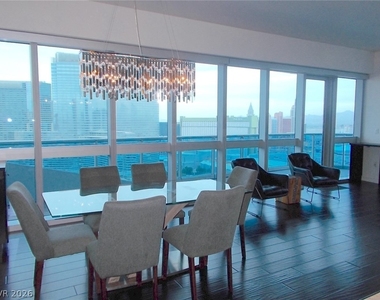4471 Dean Martin Drive - Photo Thumbnail 5