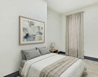 2414 Pacific Street - Photo Thumbnail 2