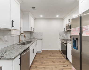 7189 Sweet Gum Court - Photo Thumbnail 6