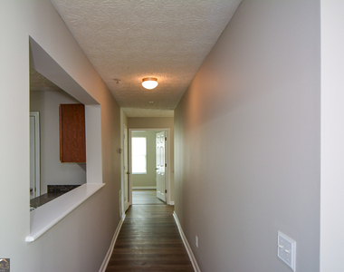 4103 Fairington Club Drive - Photo Thumbnail 14