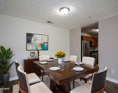 4103 Fairington Club Drive - Photo Thumbnail 8