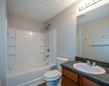4103 Fairington Club Drive - Photo Thumbnail 23