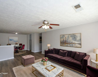 4103 Fairington Club Drive - Photo Thumbnail 6