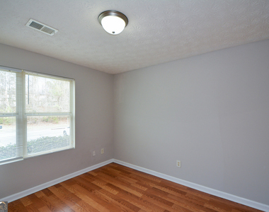 4101 Fairington Club Drive - Photo Thumbnail 19