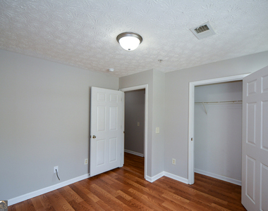 4101 Fairington Club Drive - Photo Thumbnail 20