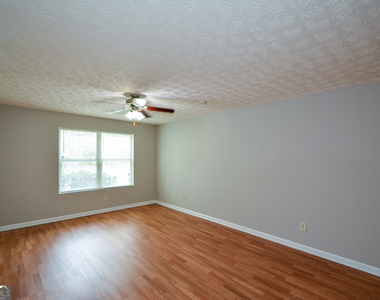 4101 Fairington Club Drive - Photo Thumbnail 5