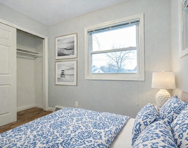 59 Lakewood Road - Photo Thumbnail 3