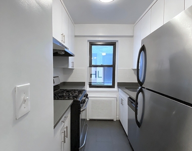 East 56th Street - Photo Thumbnail 1