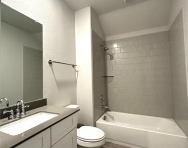 2309 Lannister Street - Photo Thumbnail 19
