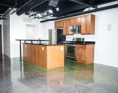 3110 Thomas Avenue - Photo Thumbnail 1