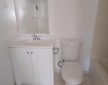 3700 N 56th Avenue - Photo Thumbnail 8