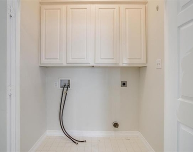 5505 El Campo Avenue - Photo Thumbnail 9