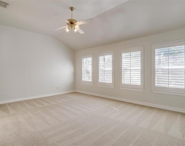 5505 El Campo Avenue - Photo Thumbnail 11