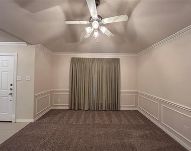 1835 Woodchase Drive - Photo Thumbnail 23