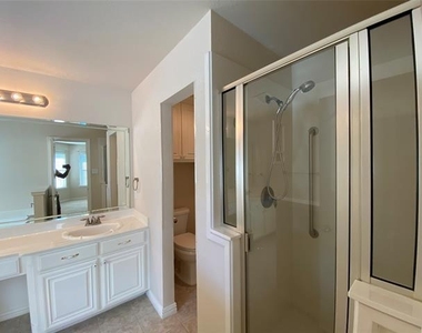 1835 Woodchase Drive - Photo Thumbnail 18