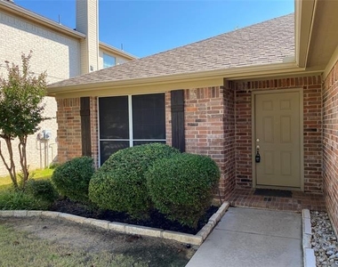 1835 Woodchase Drive - Photo Thumbnail 2