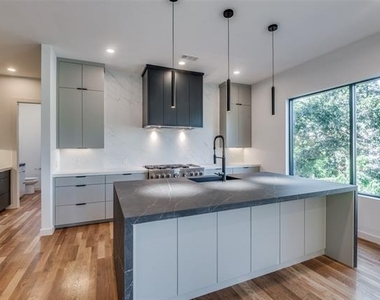 4525 Weldon Street - Photo Thumbnail 14