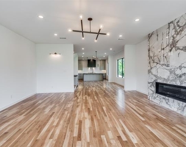 4525 Weldon Street - Photo Thumbnail 8