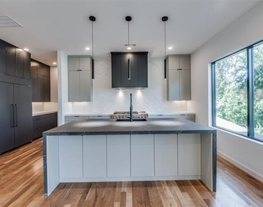 4525 Weldon Street - Photo Thumbnail 17
