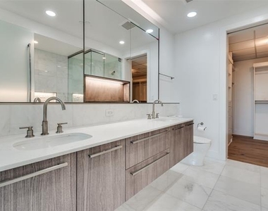 3130 N Harwood Street - Photo Thumbnail 10