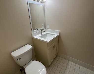 9833 Westview Drive - Photo Thumbnail 8