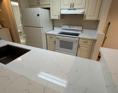 9833 Westview Drive - Photo Thumbnail 5
