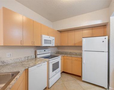 1204 Belmont Lane - Photo Thumbnail 7
