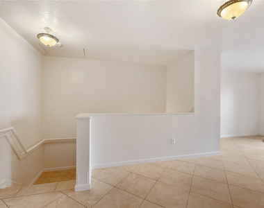 1204 Belmont Lane - Photo Thumbnail 5