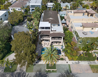 1215 Ne 1st Street - Photo Thumbnail 14