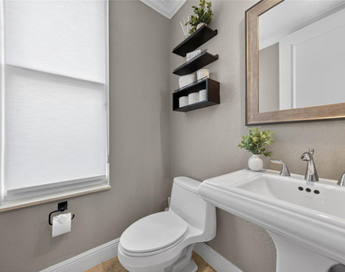 1215 Ne 1st Street - Photo Thumbnail 68