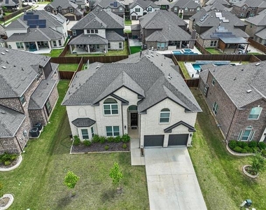 4408 Canadian River Drive - Photo Thumbnail 2