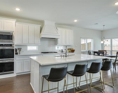 4408 Canadian River Drive - Photo Thumbnail 10
