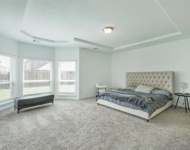 4408 Canadian River Drive - Photo Thumbnail 15