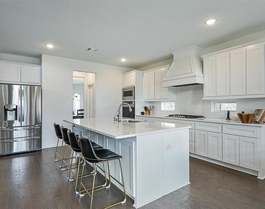4408 Canadian River Drive - Photo Thumbnail 11