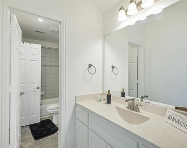 4408 Canadian River Drive - Photo Thumbnail 26