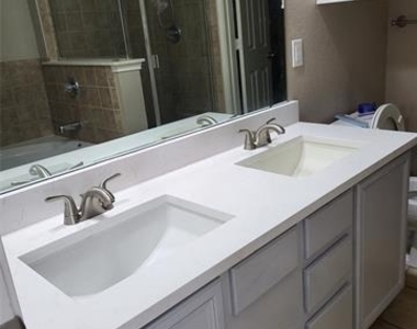 6925 Planters Row Drive - Photo Thumbnail 11