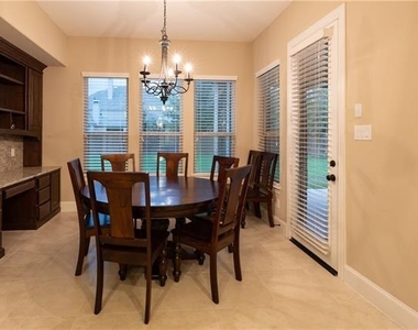 879 Grassy Shore Court - Photo Thumbnail 14