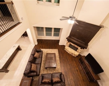 879 Grassy Shore Court - Photo Thumbnail 9