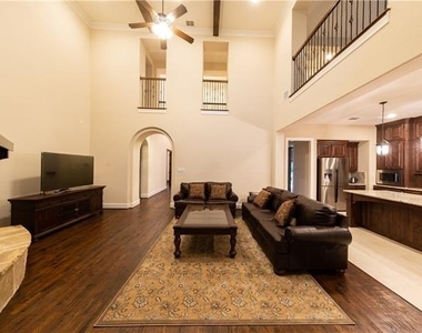 879 Grassy Shore Court - Photo Thumbnail 10